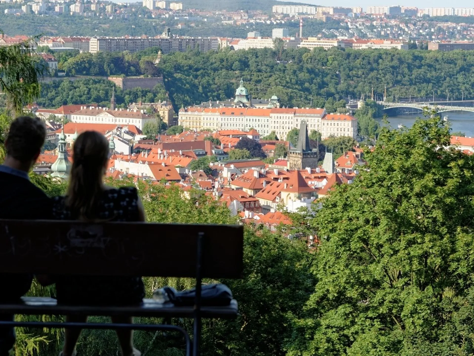 colina-petrin-praga-buendia-tours