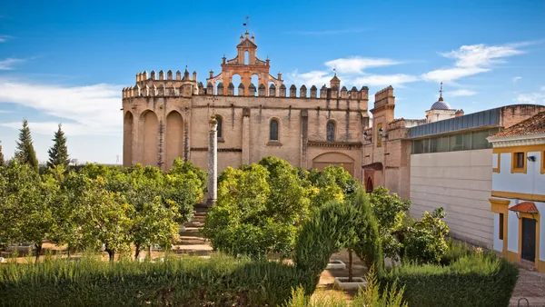 excursión Italica desde Sevillla Monasterio Medieva San Isidoro campo