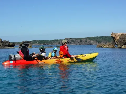 excursión Kayak Playas isla Colom Sa Torreta Snorkel alquiler Canoa alquiler Kayak Es Grau Baleares Menorca