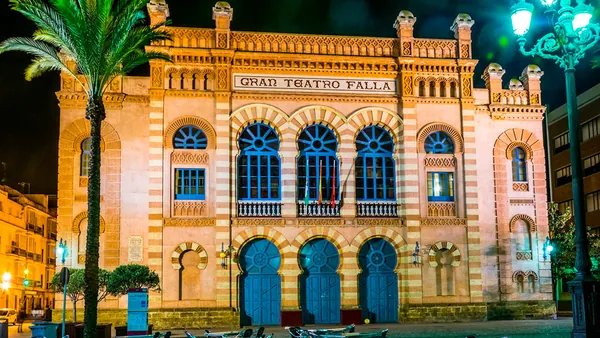 free tour Cádiz nocturno Teatro Falla visita guiada