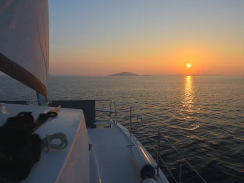 atardecer-paseo-barco-cena-bebida_3.jpg