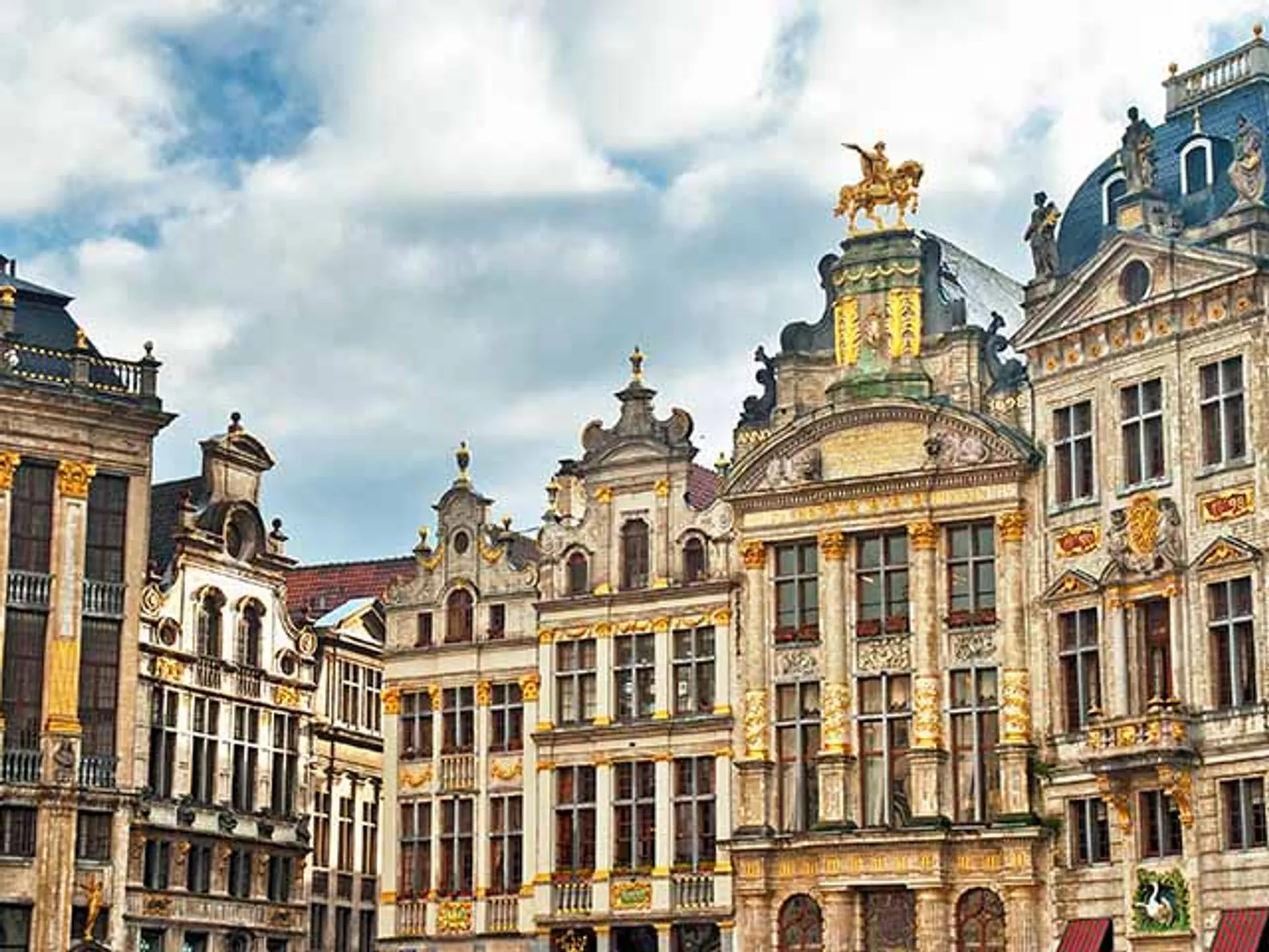 Núemro de 8 a 12 de la Grand Place - Que ver en Bruselas-Buendía Tours