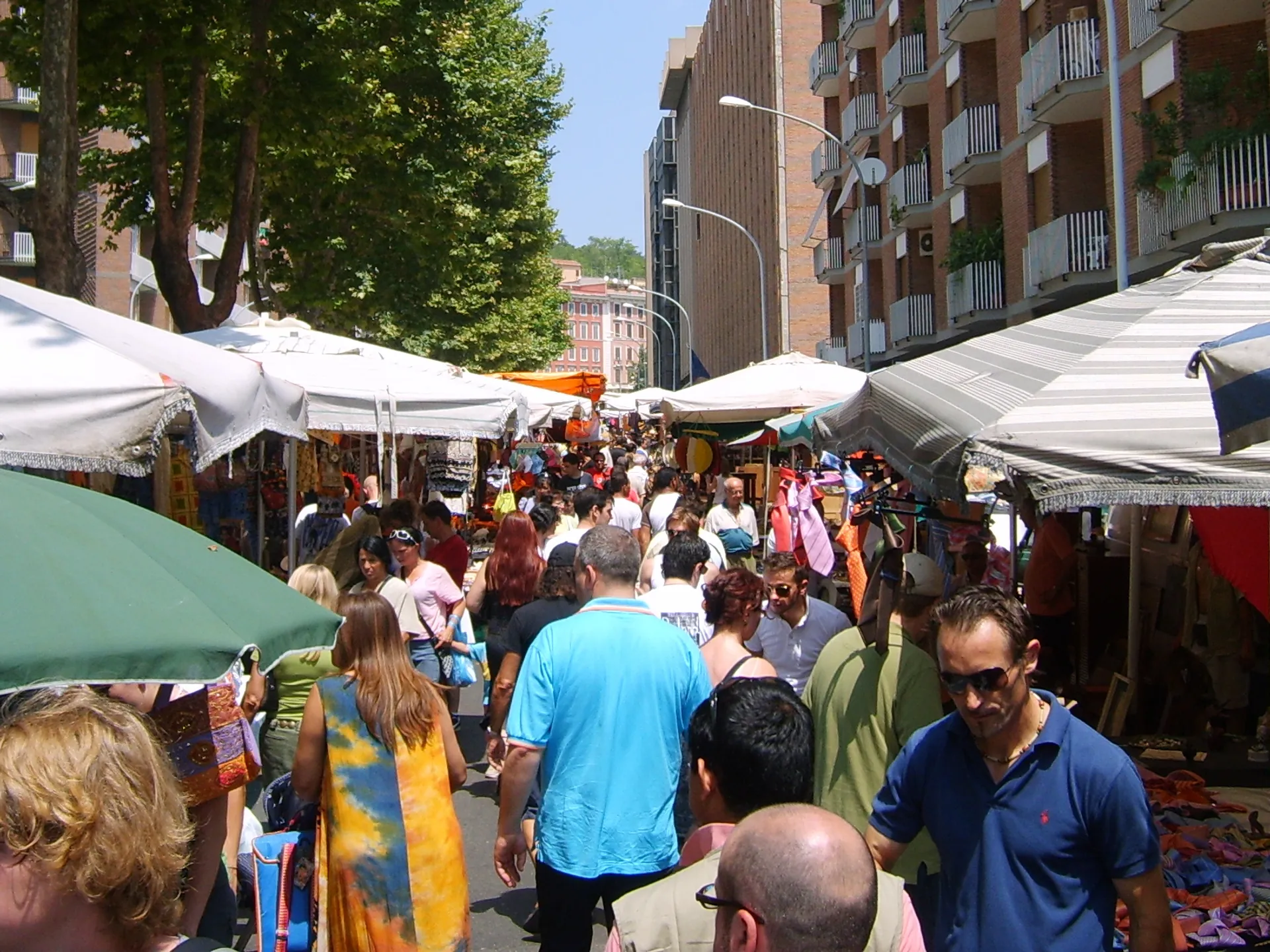 Mercado Porta Portese en Roma