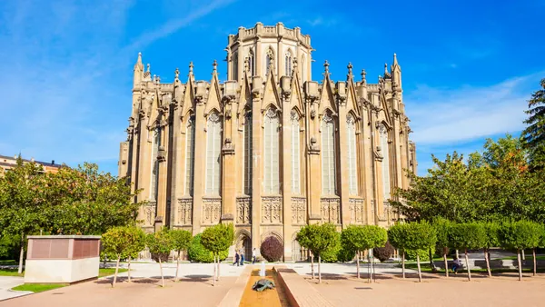 catedral-maria-inmaculada-vitoria.jpg