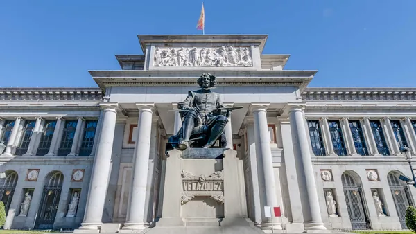 Museo Prado tour a Pie Madrid Monumental