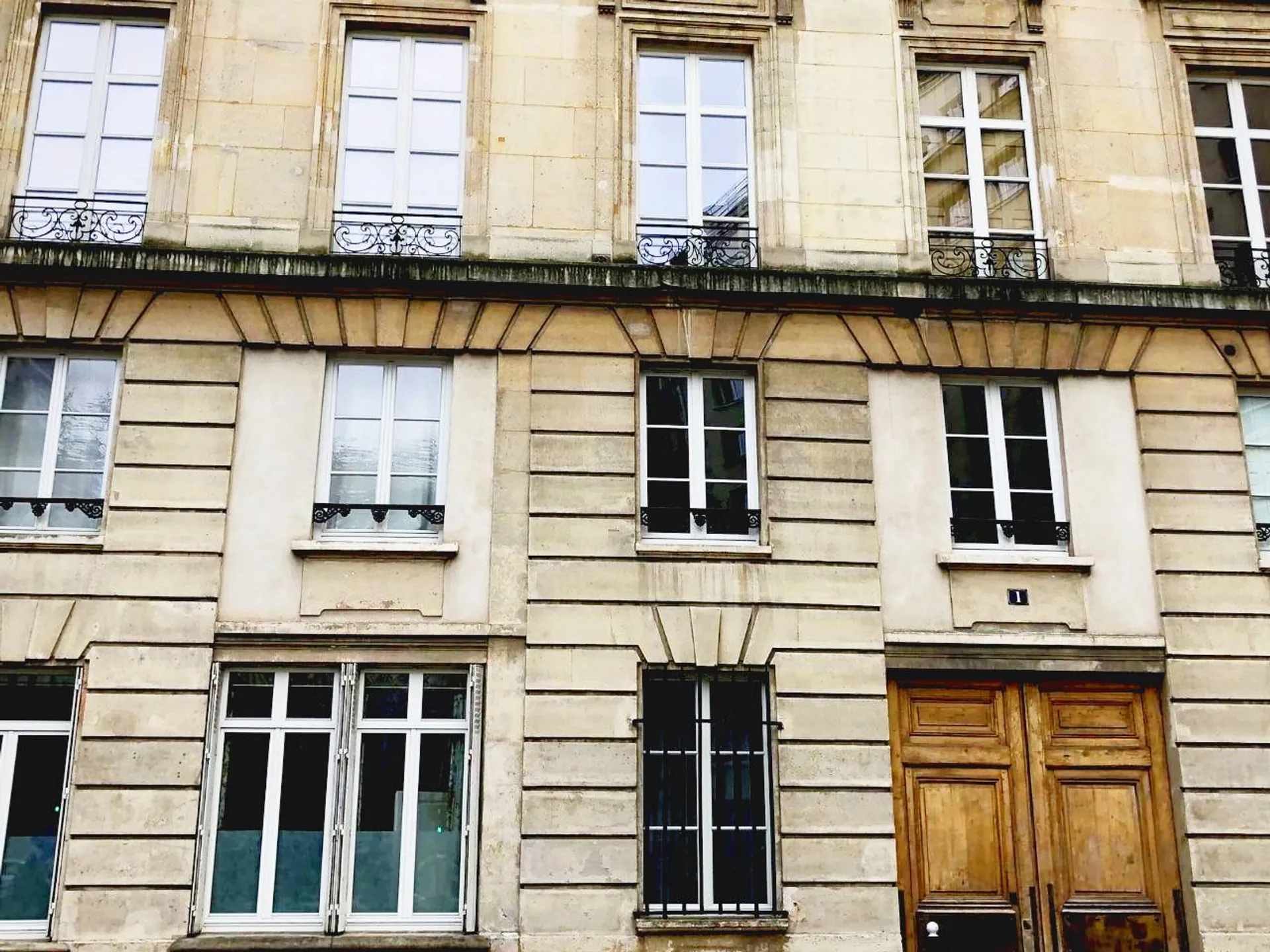 París Buendía Tours