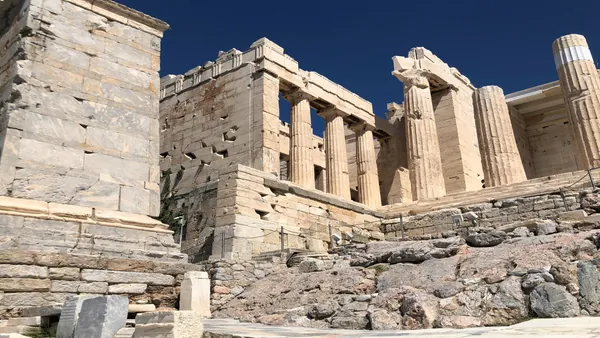 Propileos Acropolis de Atenas visita guiada por Atenas y la Acropolis excursiones y Actividades en Atenas