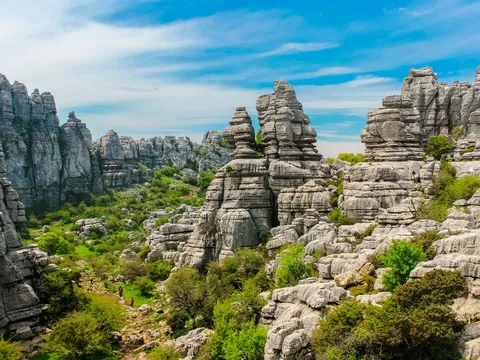 Valles formaciones kársticas y vegetación, Torcal de Antequera