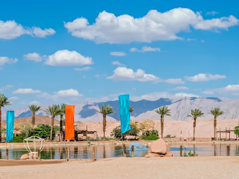 Safari Premium Dunas Rojas Deierto Dubai Oasis Dinerat Marmoon 4x4 paseo Camello Henna Alcones Danzaespectaculo Sandboarding Barbacoa Emiratos Arabes