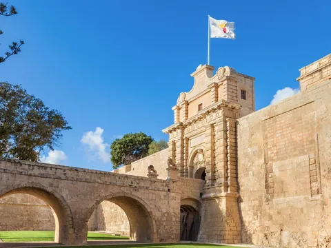 puerta-principal-mdina-free-tour-juego-tronos.jpg
