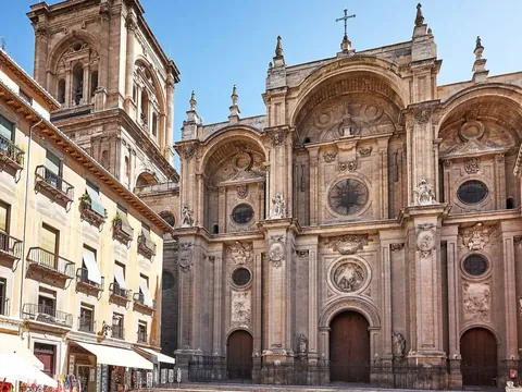 Catedral de Granada vista desde la Plaza de las Pasiegas