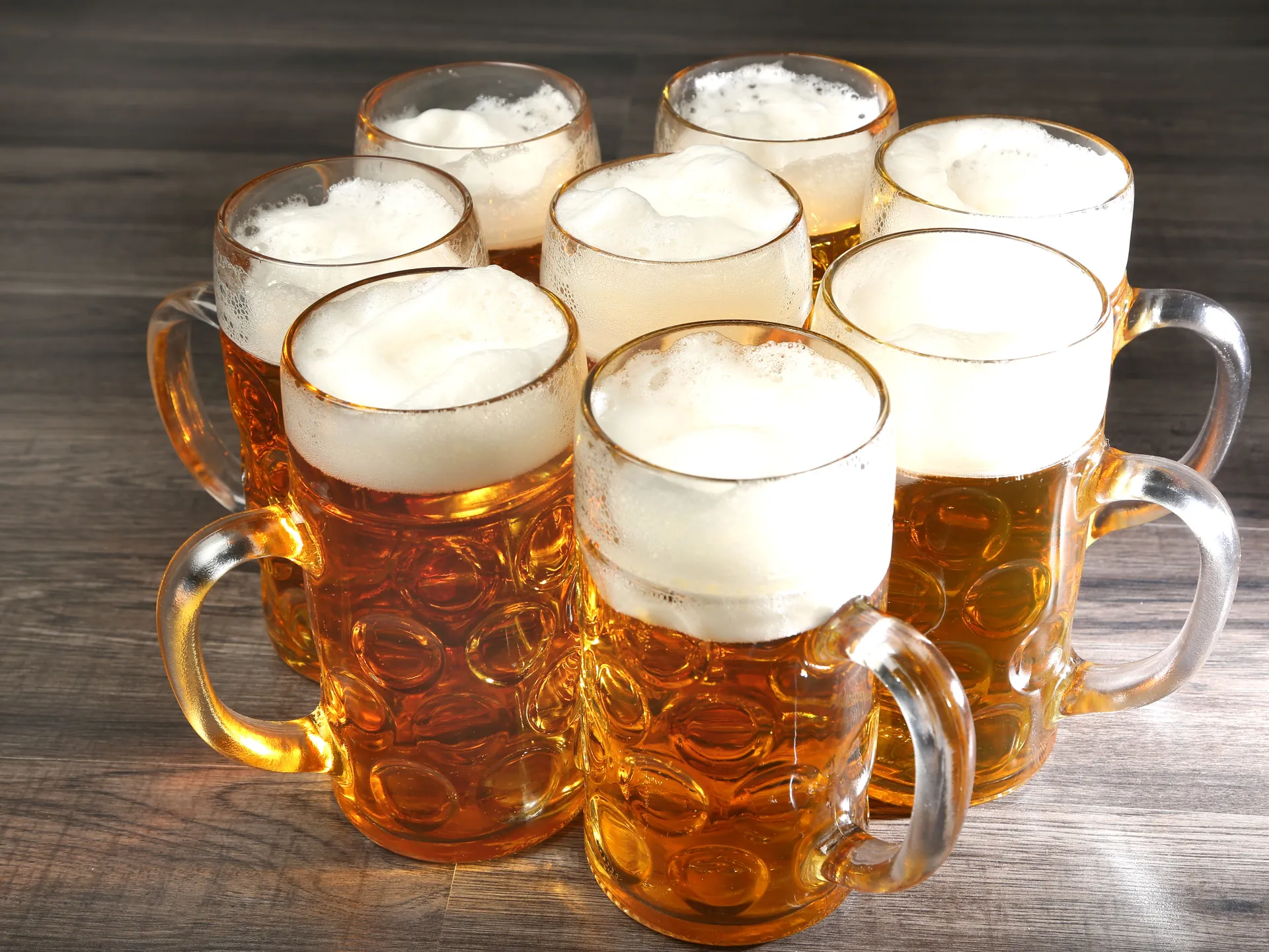 cervezas típicas en vaso típico -Berlín mejores cervecerías 