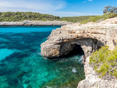 Excursión a Cala Mondragó y playas cercanas desde el sur de Mallorca