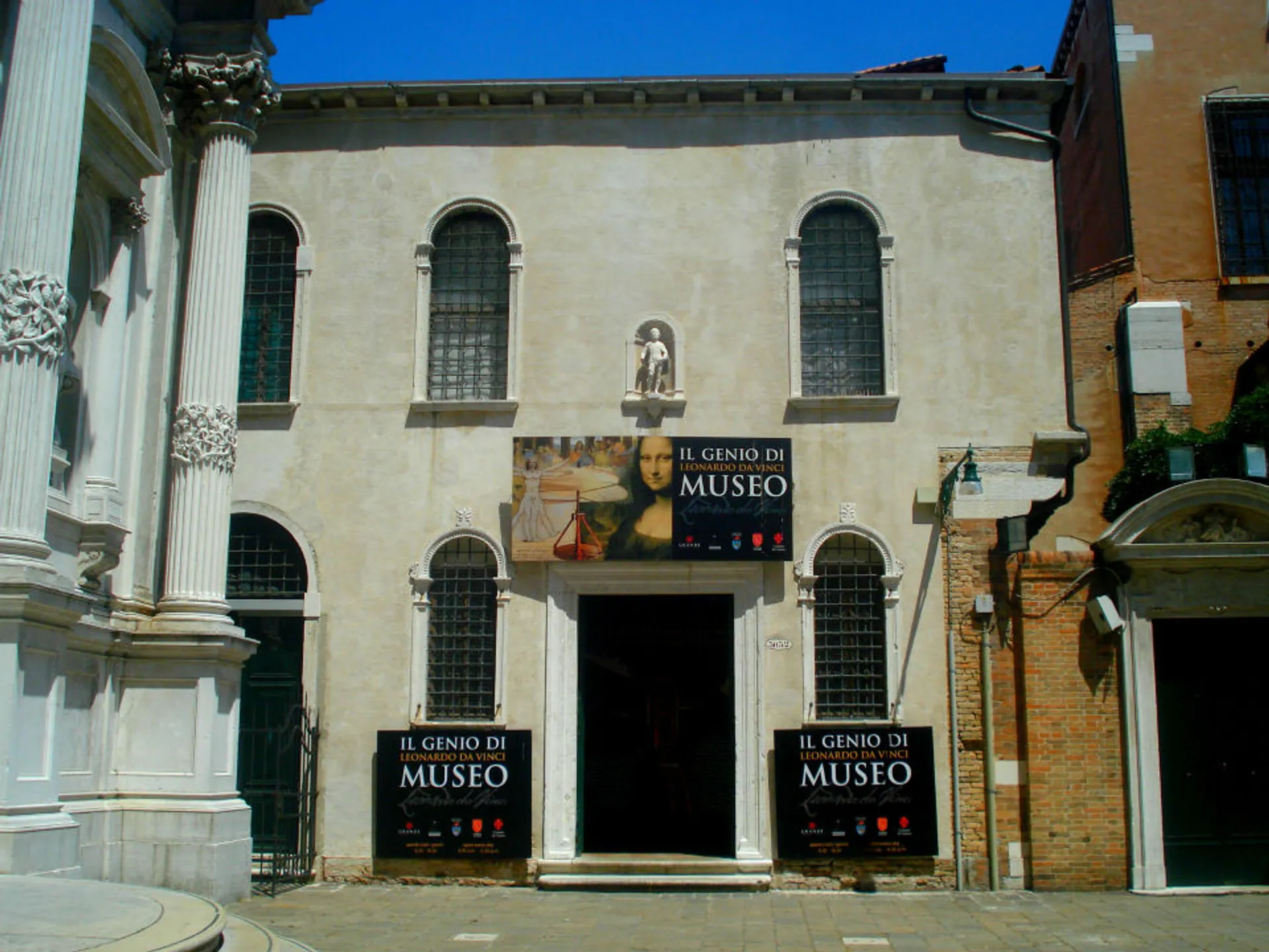 Entrada al Museo Leonardo Da Vinci