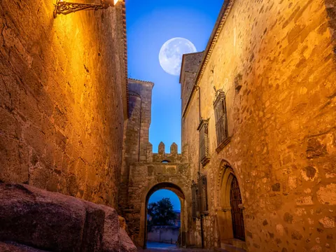 visita guiada Cáceres nocturno misterios leyendas Extremadura