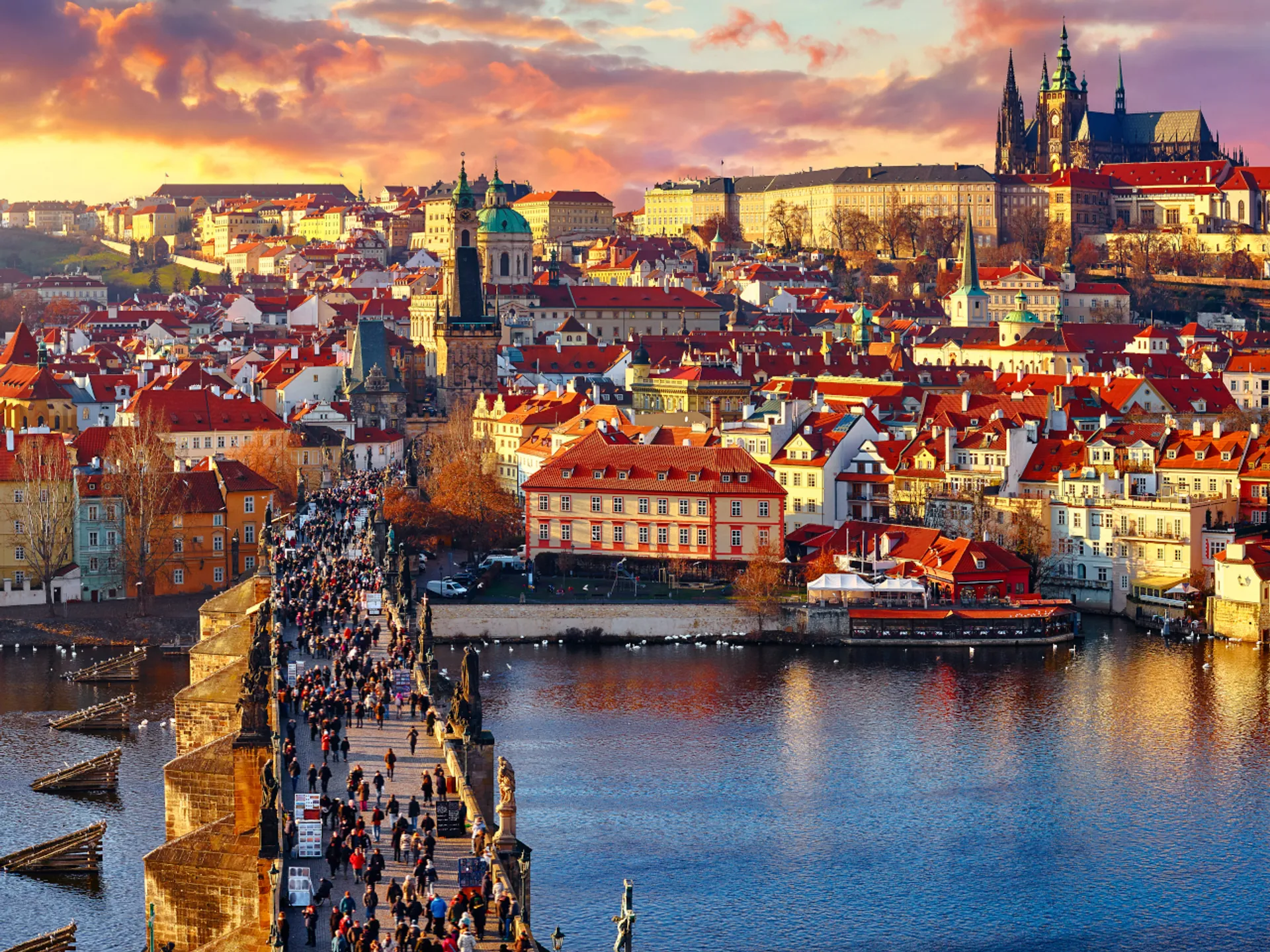 Puente de Carlos de Praga - Fin de semana en Praga - Qué hacer en Praga - Guía de Viajes Praga - Buendía Tours