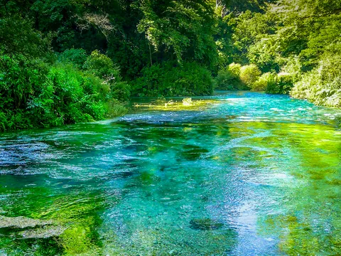 excursión Laguna Ojo Azul desde Saranda Laggon Blue Eye Albania