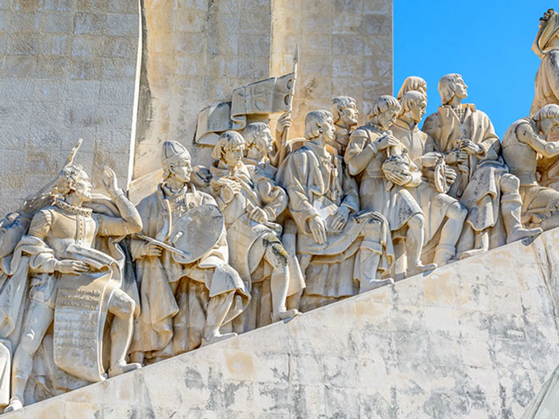 Detalle del Monumento a los Descubrimientos en Lisboa