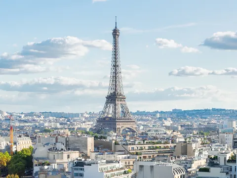 Entradas prioritarias a la cumbre de la Torre Eiffel con audioguía