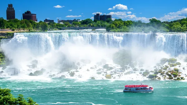 Crucero Maid of the Mist en las Cataratas del Niágara, Estados Unidos
