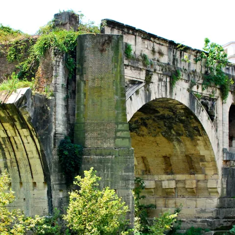 Puente Rotto de Roma - Río Tíber y sus puentes - Qué ver en Roma - Guía de Viajes Roma - Buendía Tours