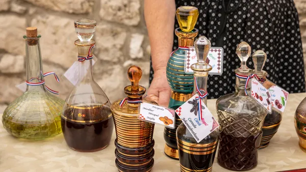 dubrovnik-food-tour_visita-guiada_experienicia-gastronomica_croacia_buendia (2).jpg