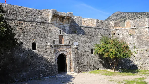 Castillo de Porto Palermo excursión Costa Albanesa