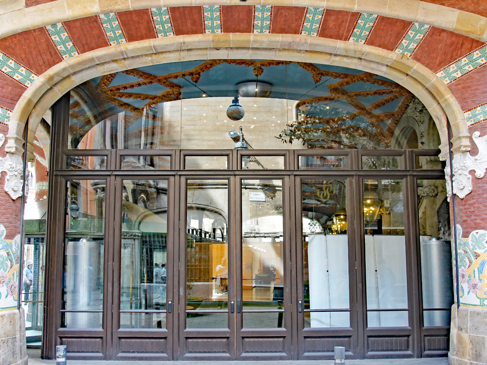 Entrada Palau de la Música Catalana - Palau de la Música Catalana de Barcelona - Qué ver en Barcelona - Guía de Viajes Barcelona - Buendía Tours