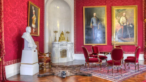 Estancia interior del Palacio de Sissi a pocos km de Budapest.