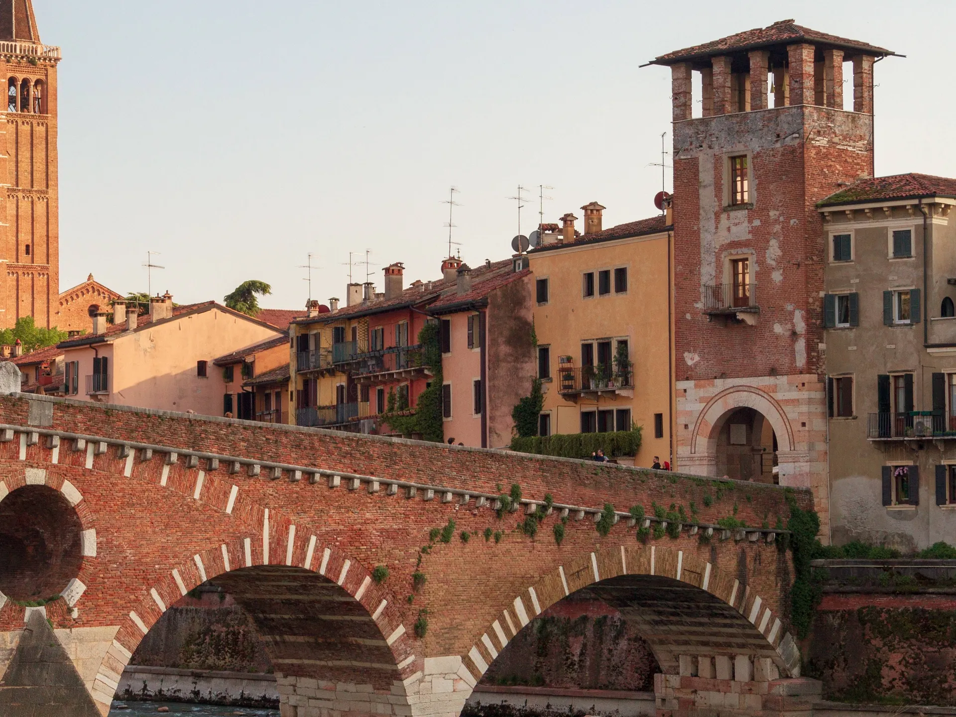 Puente de Piedra de Verona - Qué ver en Verona - Guía de viaje Verona - Buendía Tours