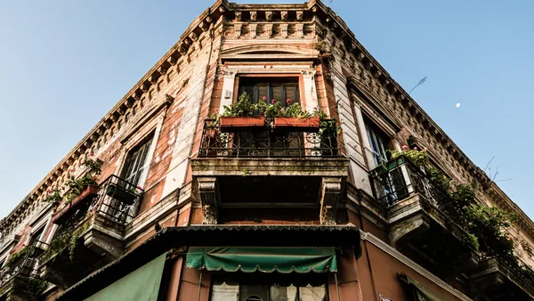 edificio-historico-san-telmo.jpg