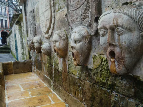 Fuente de los Caños de San Francisco en Avilés