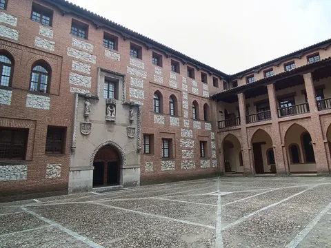 Free tour Medina del Campo Imprescindible