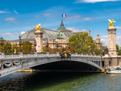 Grand Palais, uno de los museos que se encuentran cerca del río Sena y que se ven en este free tour por París.