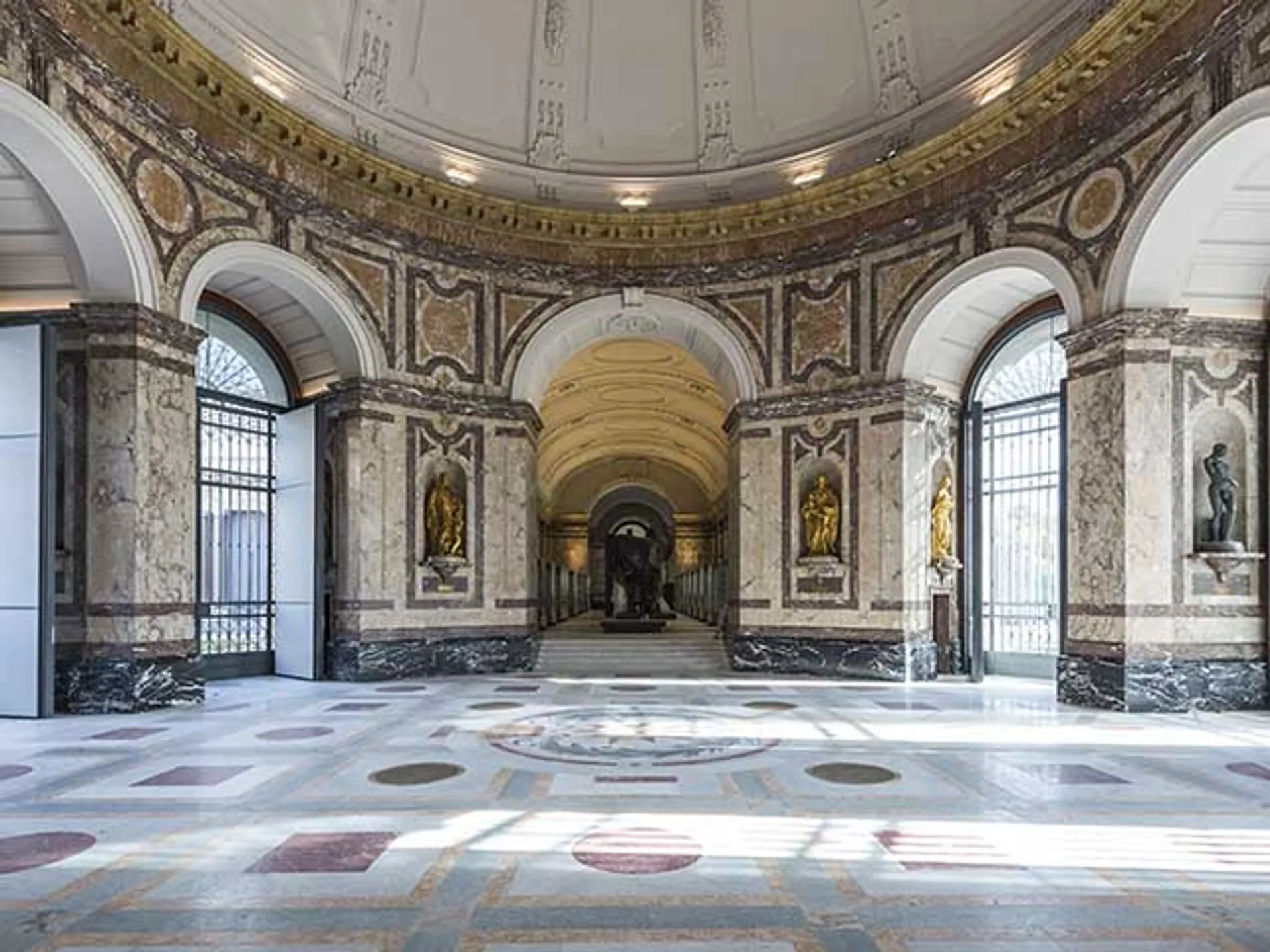 museo-africano-Museo-Bruselas-guía-viajes-buendiatours.jpg