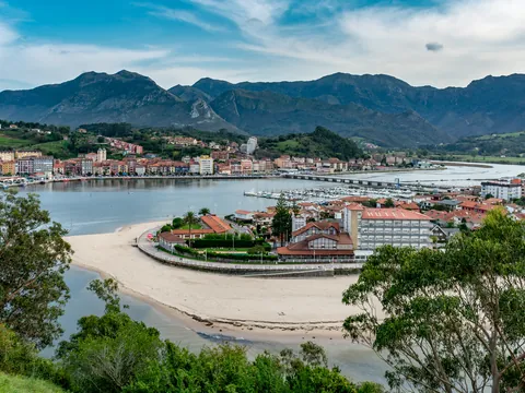 Excursión a Ribadesella, Llanes, Mirador del Fitu y Tazones desde Gijón