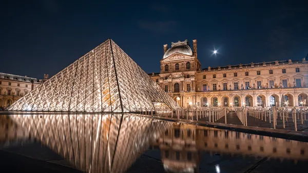entrada Louvre y paseo por el Sena Buendía