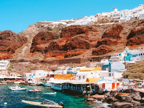 Crucreo islas Volcanicas Santorini paseo en barco Tradicional Griego Nea Kameni Volcan Palea Kameni Hot Spring Thirassia Grecia