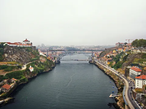 Crucero de los seis puentes de Oporto