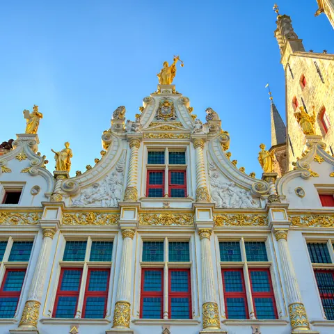 Fachada del Brugse Vrije - Qué ver en Brujas - Guía de viaje Brujas - Buendía Tours