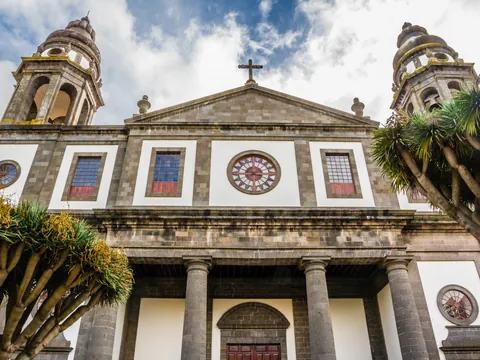 Fachada central de la Catedral de La Laguna.