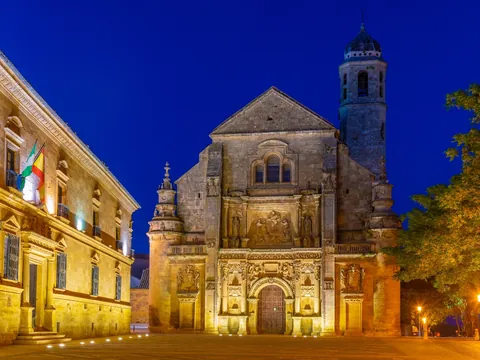 tour a Pie Ubeda nocturno