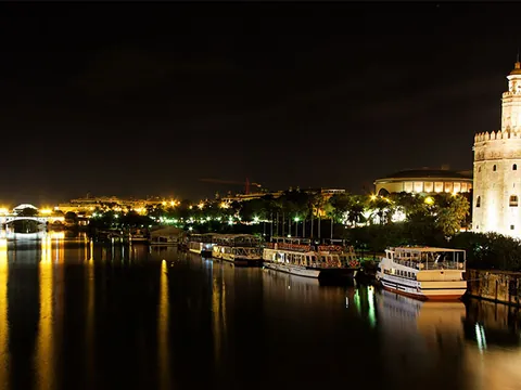 Sevilla Actividad visita guiada Paranormal Torre Oro