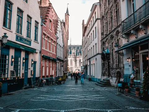 Calle del centro histórico de Brujas, Bélgica
