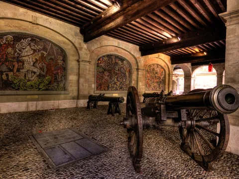 visita-guiada-ginebra_en-español_viejo-arsenal_suiza_buendia.jpg
