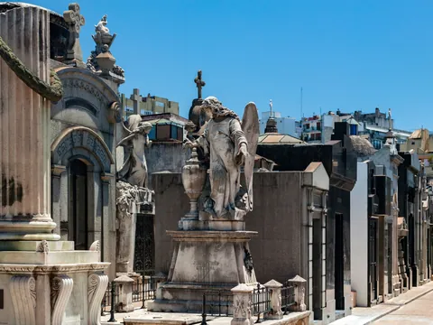 cementerio-recoleta-tour-grupos-reducidos-buenos-aires.jpg