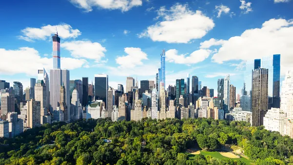 Skyline de Manhattan con Central Park en Nueva York, Estados Unidos