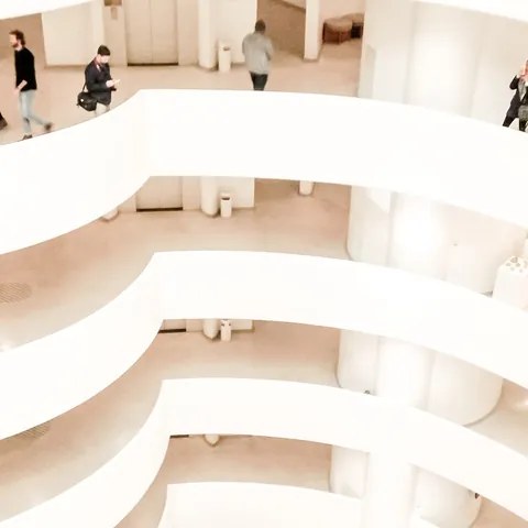 Vista del interior del Museo Guggenheim - Museo Guggenheim de Nueva York - Museos de Nueva York - Qué ver en Nueva York - Guía de Viajes Nueva York - Buendía Tours