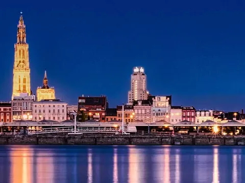 Free tour nocturno Amberes