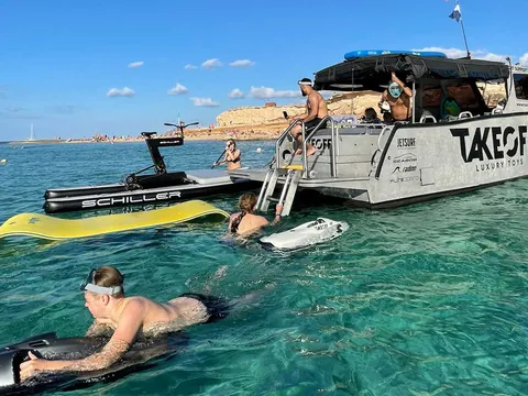Excusión en barco con snorkel